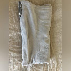 Light Grey/White Lululemon Vinyasa Scarf